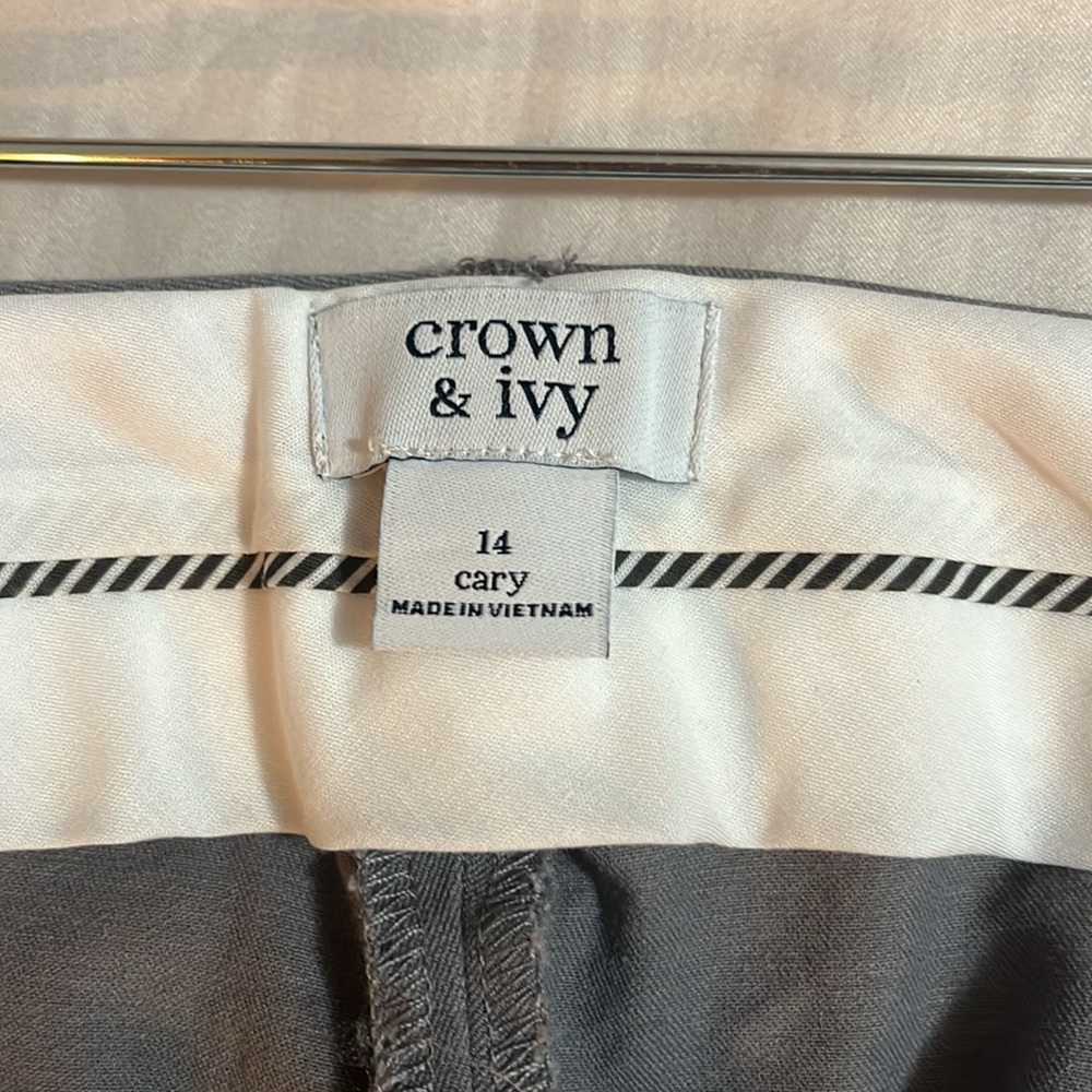 NWOT Grey ladies Crown and Ivy Cary ankle length dress pants with stretch - Picture 5 of 9